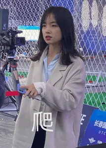 王冰冰00052-爬