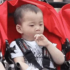 可爱男孩纸00019-吃手手